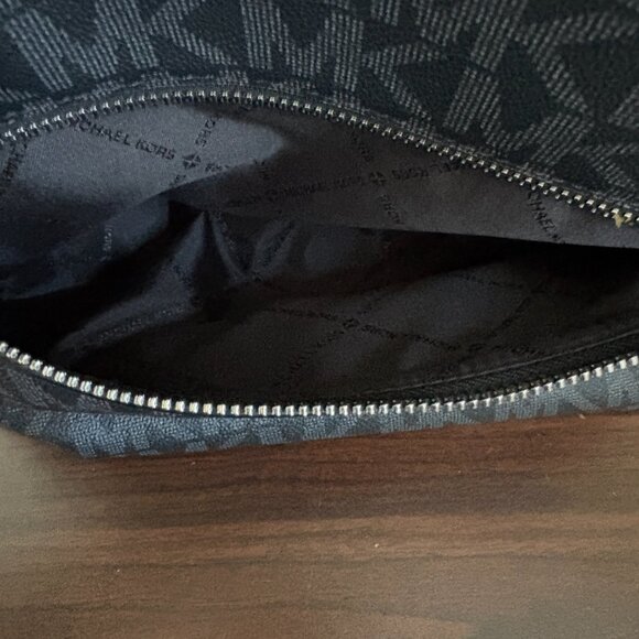 Michael Kors Dallas Medium Signature Logo Backpack Black Silver Hardware main image 6